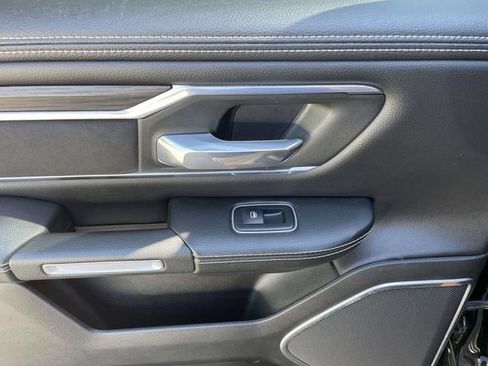 Used 2023 RAM 1500 Laramie AWD/4WD image 16