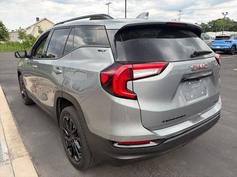 Used 2024 GMC Terrain SLT w/ Elevation Edition AWD/4WD image 5