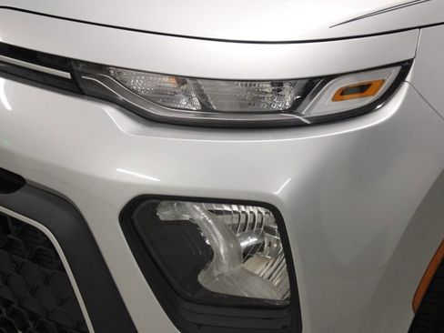 Used 2020 Kia Soul LX image 7