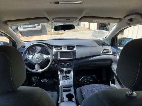 Used 2019 Nissan Sentra SV FWD image 33