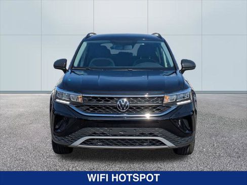 Used 2022 Volkswagen Taos S image 8