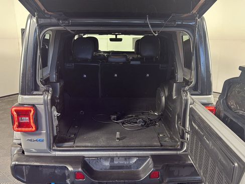 Used 2023 Jeep Wrangler Rubicon w/ Cold Weather Group image 20