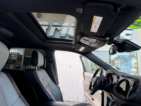 Used 2024 Dodge Durango GT image 29