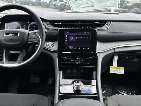 New 2026 Jeep Grand Cherokee Laredo X AWD/4WD image 15