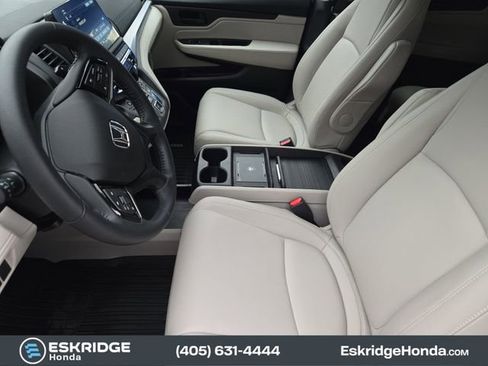 Certified 2026 Honda Odyssey EX-L image 14