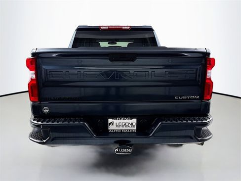 Used 2019 Chevrolet Silverado 1500 Custom w/ Custom Value Package image 7