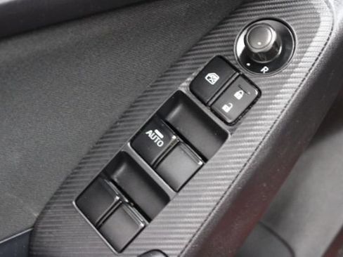 Used 2015 MAZDA MAZDA3 i Sport FWD image 10