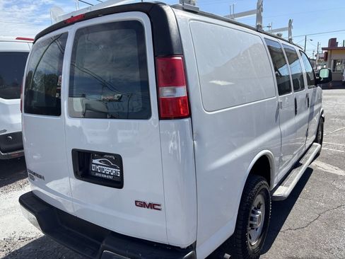 Used 2018 GMC Savana 2500 w/ Driver Convenience Package RWD image 6
