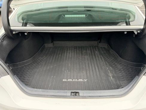 Used 2020 Toyota Camry LE image 30