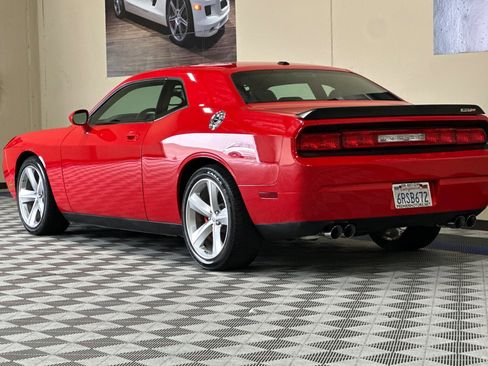 Used 2009 Dodge Challenger SRT8 w/ SRT Option Group II image 6