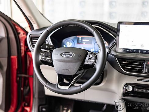 Used 2024 Ford Escape Platinum image 36