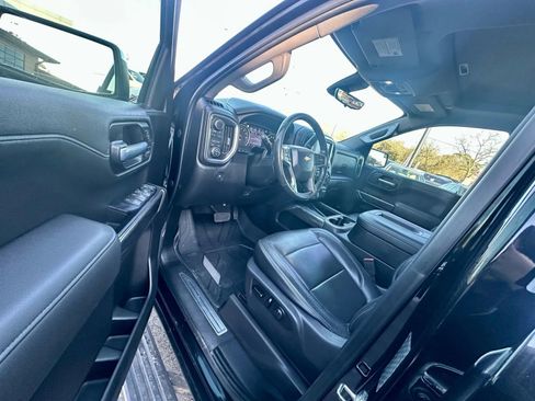 Used 2019 Chevrolet Silverado 1500 LTZ w/ LTZ Premium Package image 5