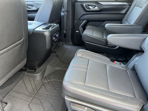Used 2024 Chevrolet Tahoe RST w/ Luxury Package AWD/4WD image 15
