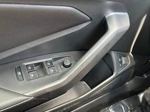 Used 2023 Volkswagen Jetta SE FWD image 27