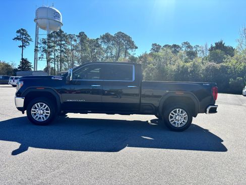Used 2022 GMC Sierra 2500 SLT w/ SLT Premium Package image 8