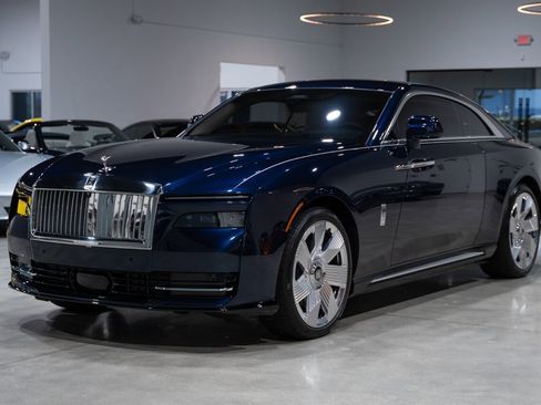Used 2024 Rolls-Royce Spectre w/ Spectre Launch Package image 10