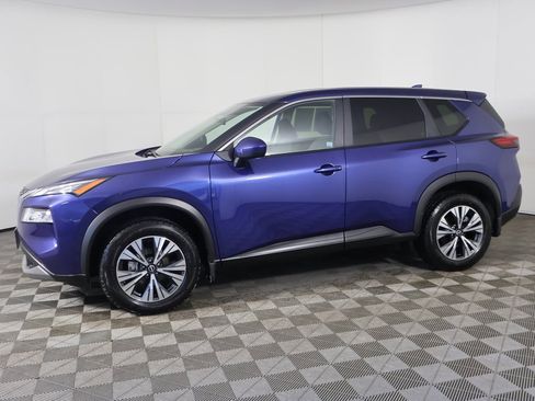Used 2023 Nissan Rogue SV image 16