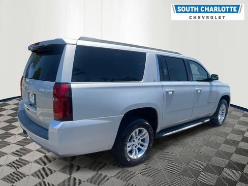 Used 2015 Chevrolet Suburban LT RWD image 4