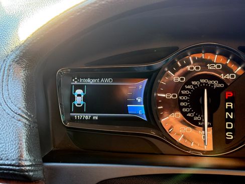 Used 2014 Lincoln MKX AWD w/ Equipment Group 102A image 73