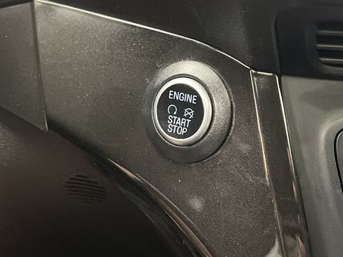Used 2019 Ford Escape Titanium AWD/4WD image 22
