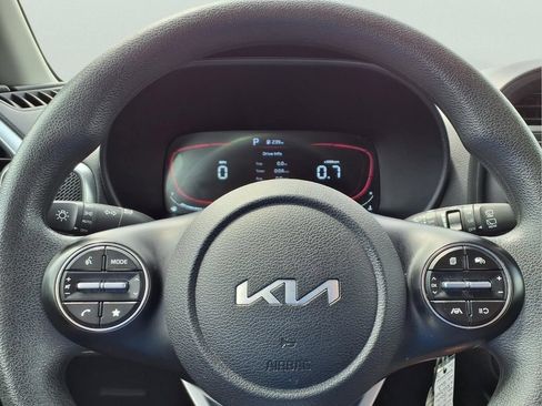 Used 2024 Kia Soul LX w/ Option Group 015 FWD image 16