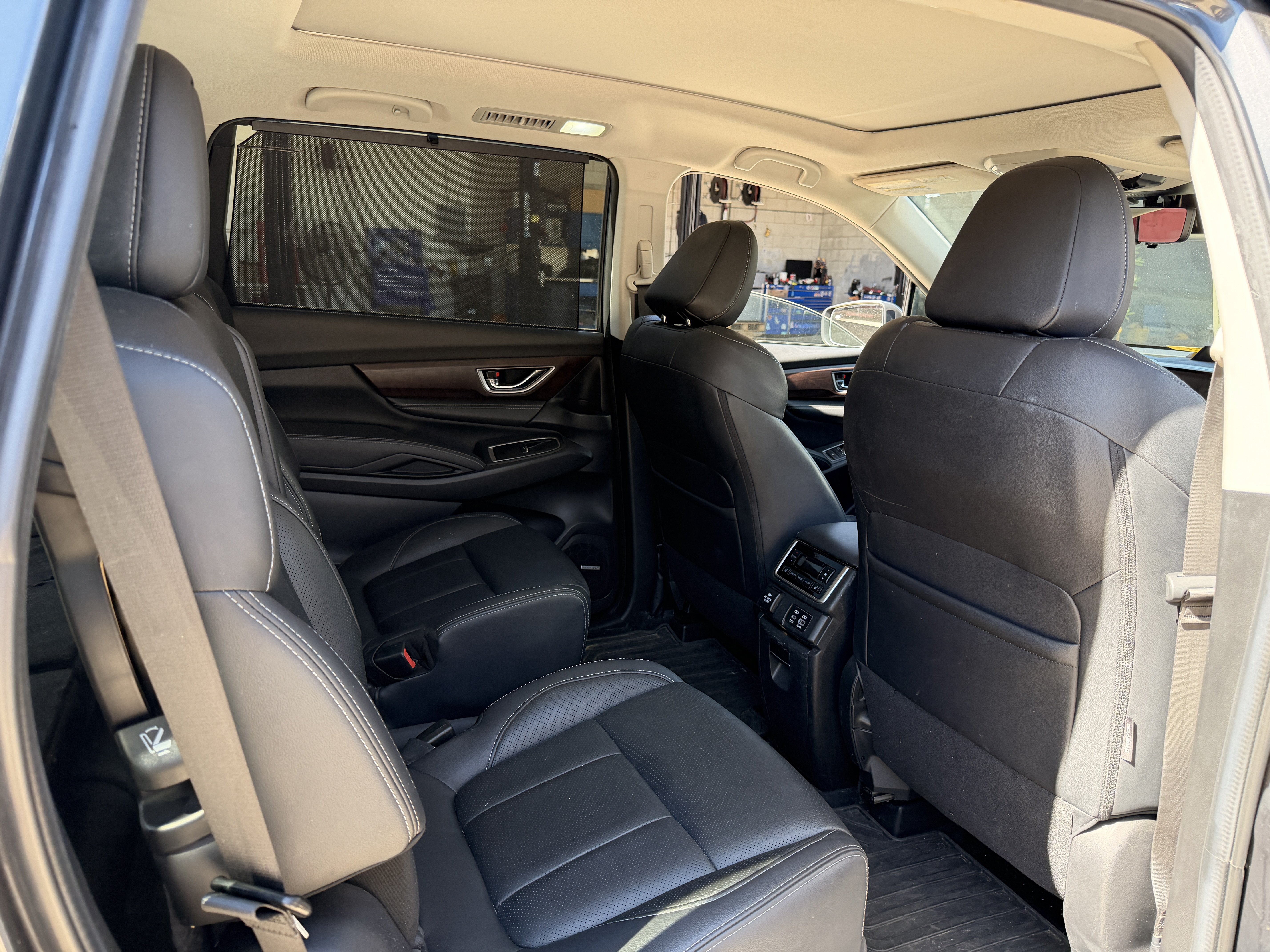 Used 2023 Subaru Ascent Touring AWD/4WD image 2