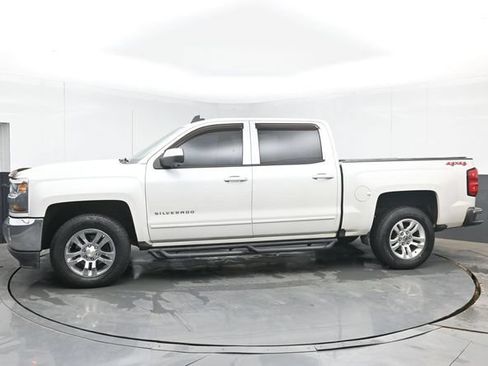 Used 2018 Chevrolet Silverado 1500 LT w/ All Star Edition AWD/4WD image 11