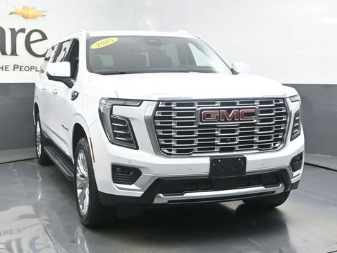 Used 2025 GMC Yukon XL Denali AWD/4WD image 50