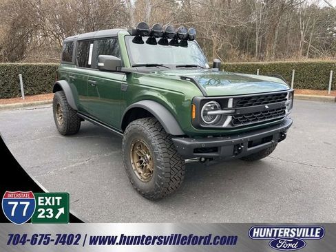 New 2025 Ford Bronco Badlands image 1