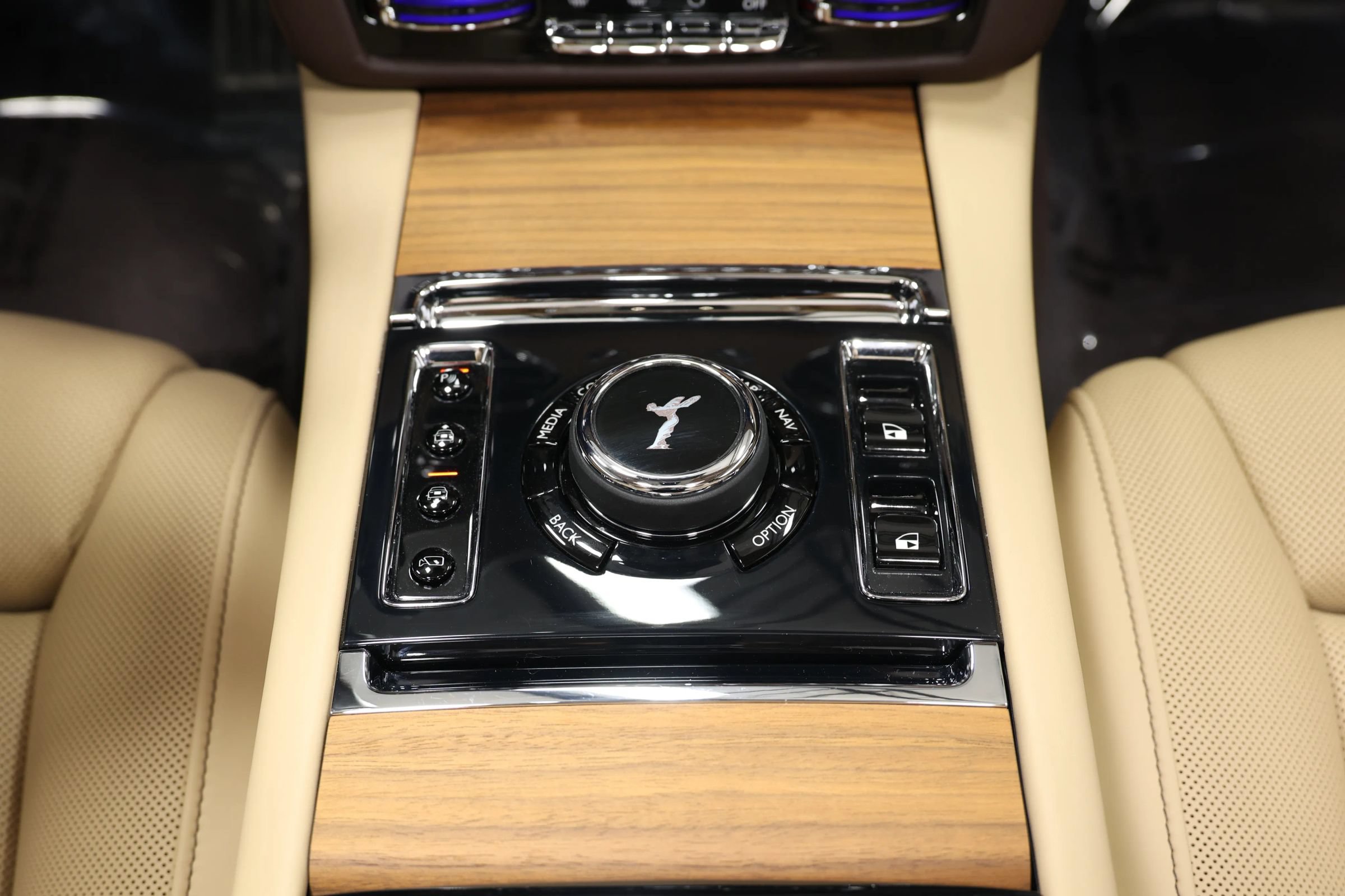 Used 2022 Rolls-Royce Ghost w/ Ghost Package AWD/4WD image 45