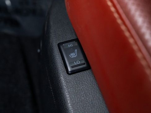 Used 2017 Nissan GT-R Premium w/ Premium Interior Package image 14