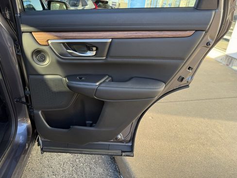 Used 2021 Honda CR-V Touring image 39
