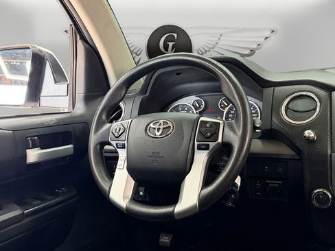 Used 2017 Toyota Tundra SR5 AWD/4WD image 12