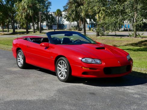 Used 2000 Chevrolet Camaro Z28 w/ SS Performance/Appearance Pkg image 29