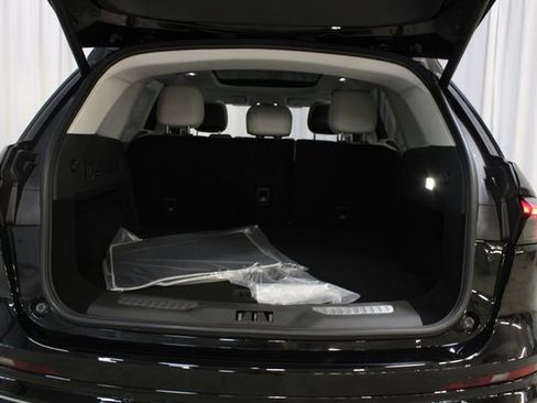 New 2026 Lincoln Nautilus Premier w/ Equipment Group 102A AWD/4WD image 61