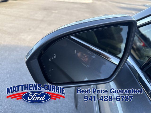 Used 2023 Lincoln Nautilus AWD w/ Premium Package image 8