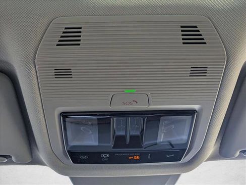 Used 2024 Volkswagen Atlas SEL AWD/4WD image 21