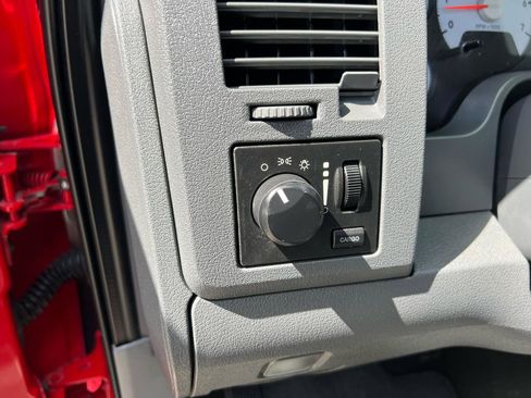 Used 2007 Dodge Ram 1500 Truck SLT AWD/4WD image 16