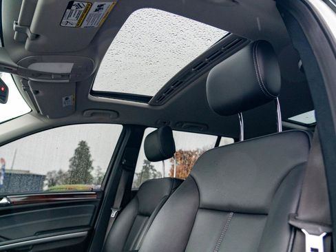 Used 2011 Mercedes-Benz GL 320 BlueTEC 4MATIC image 13