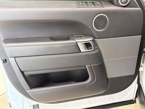 Used 2017 Land Rover Range Rover Sport HSE Dynamic image 13