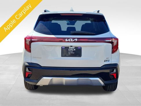 Certified 2024 Kia Seltos S image 3