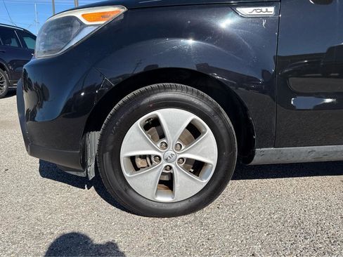 Used 2016 Kia Soul Base 6A image 22