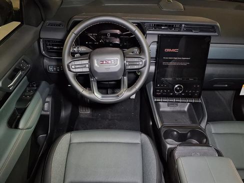 Used 2026 GMC Terrain AT4 w/ Convenience Package III AWD/4WD image 11