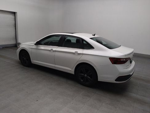 Used 2023 Volkswagen Jetta SE FWD image 3