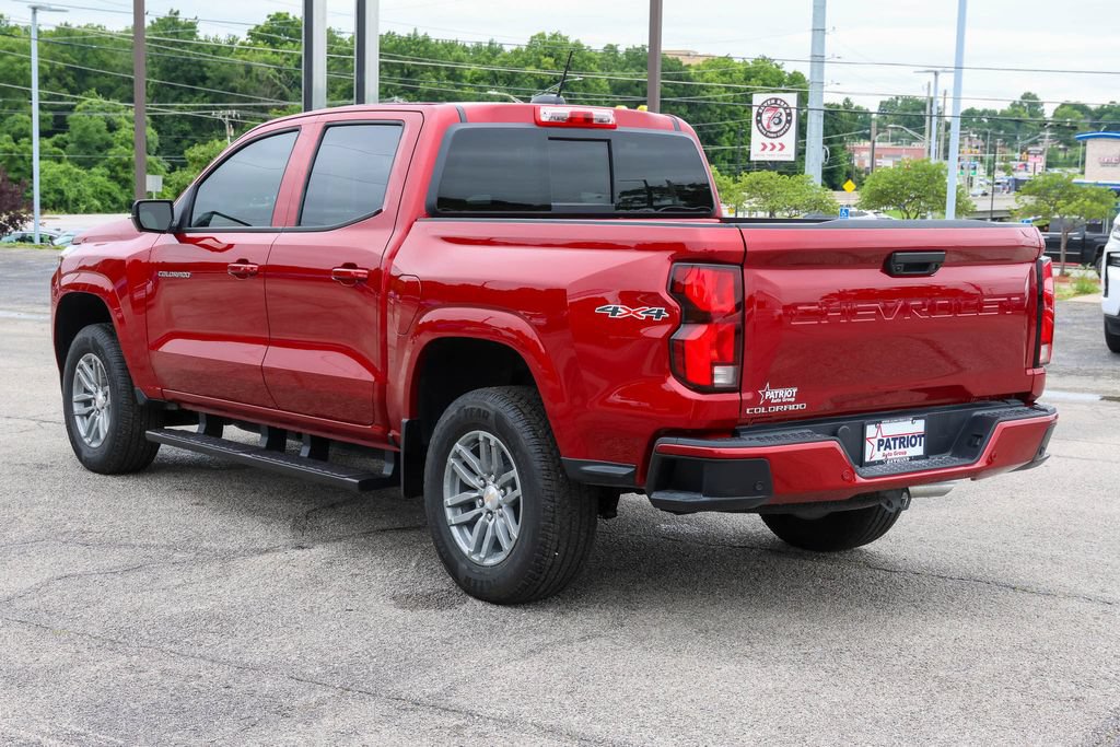 New 2026 Chevrolet Colorado LT w/ LT Convenience Package AWD/4WD image 3