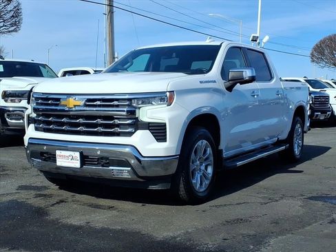 Used 2023 Chevrolet Silverado 1500 LTZ image 3