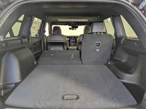 New 2025 Jeep Grand Cherokee Altitude image 33