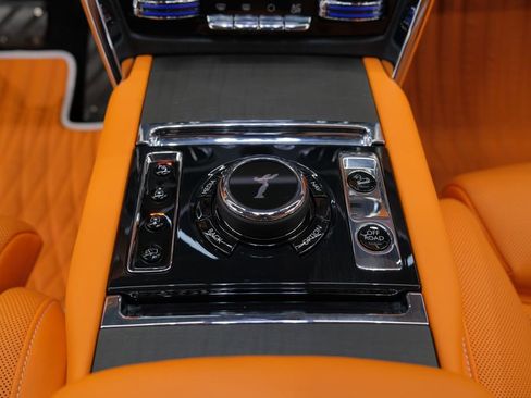 Used 2024 Rolls-Royce Cullinan image 79