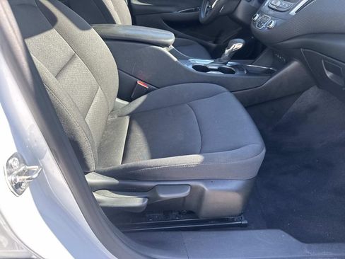 Used 2024 Chevrolet Malibu LT FWD image 11