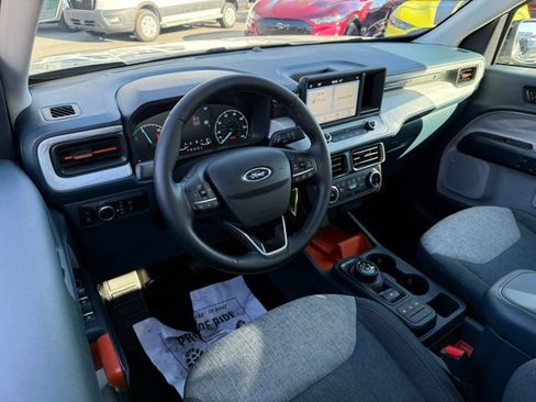 Certified 2024 Ford Maverick XLT w/ XLT Luxury Package image 4